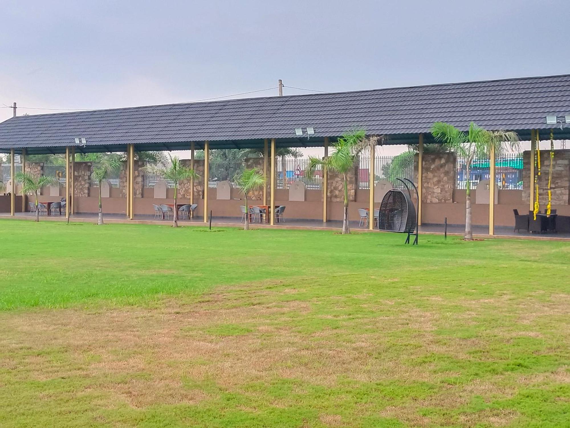 Royal Rajasthan Resort Sikar Exterior foto